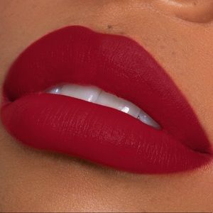 Kylie Cosmetics Victoria Matte LipKit